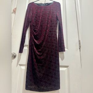Tommy Hilfiger Burgundy Geometric Long Sleeve Dress. Stretchy/very comfortable